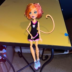 Monster high toralei stripe doll